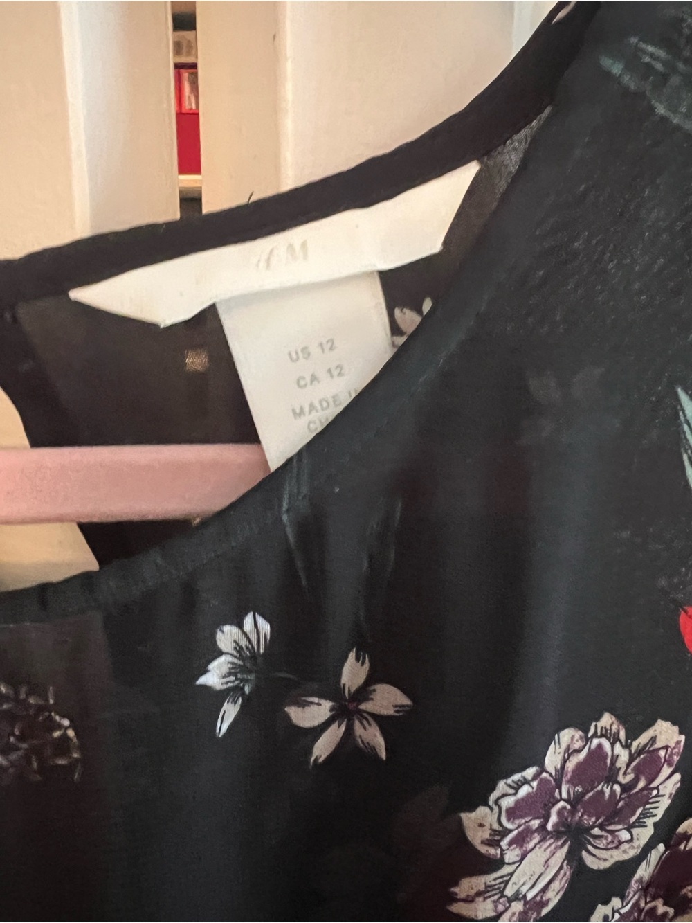 H&M Black Floral Sleeveless Blouse
